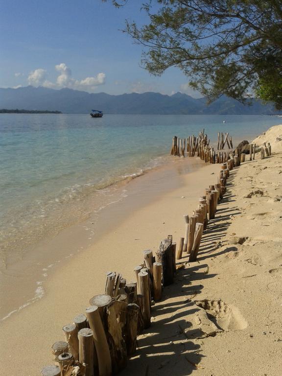 Putri Homestay Gili Meno Pokoj fotografie
