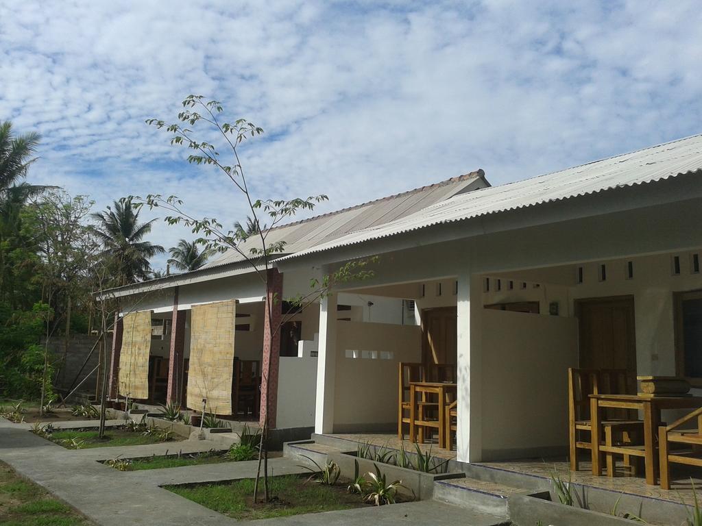 Putri Homestay Gili Meno Pokoj fotografie