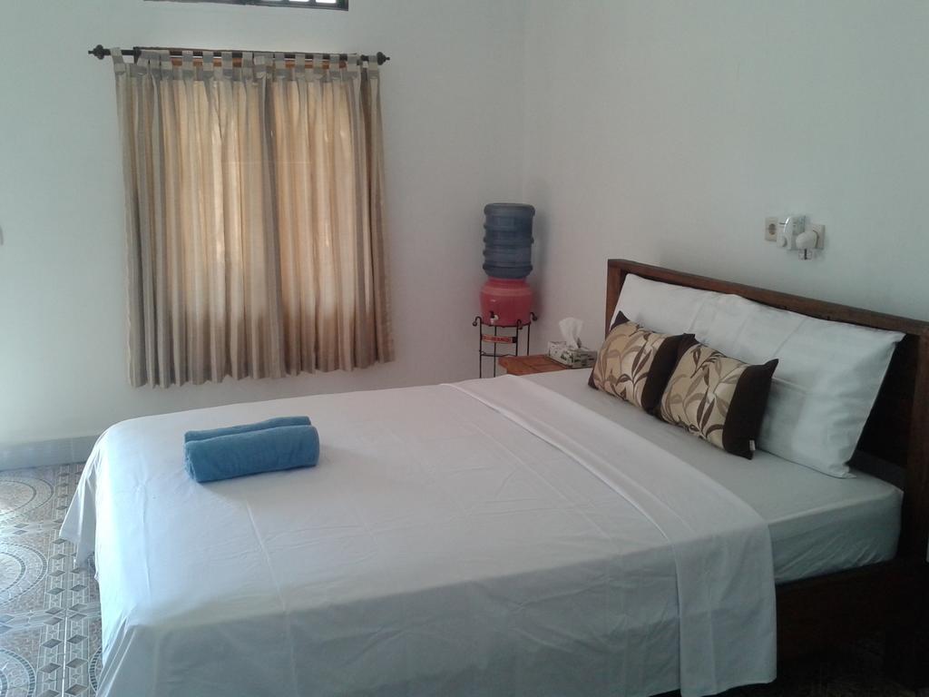 Putri Homestay Gili Meno Pokoj fotografie